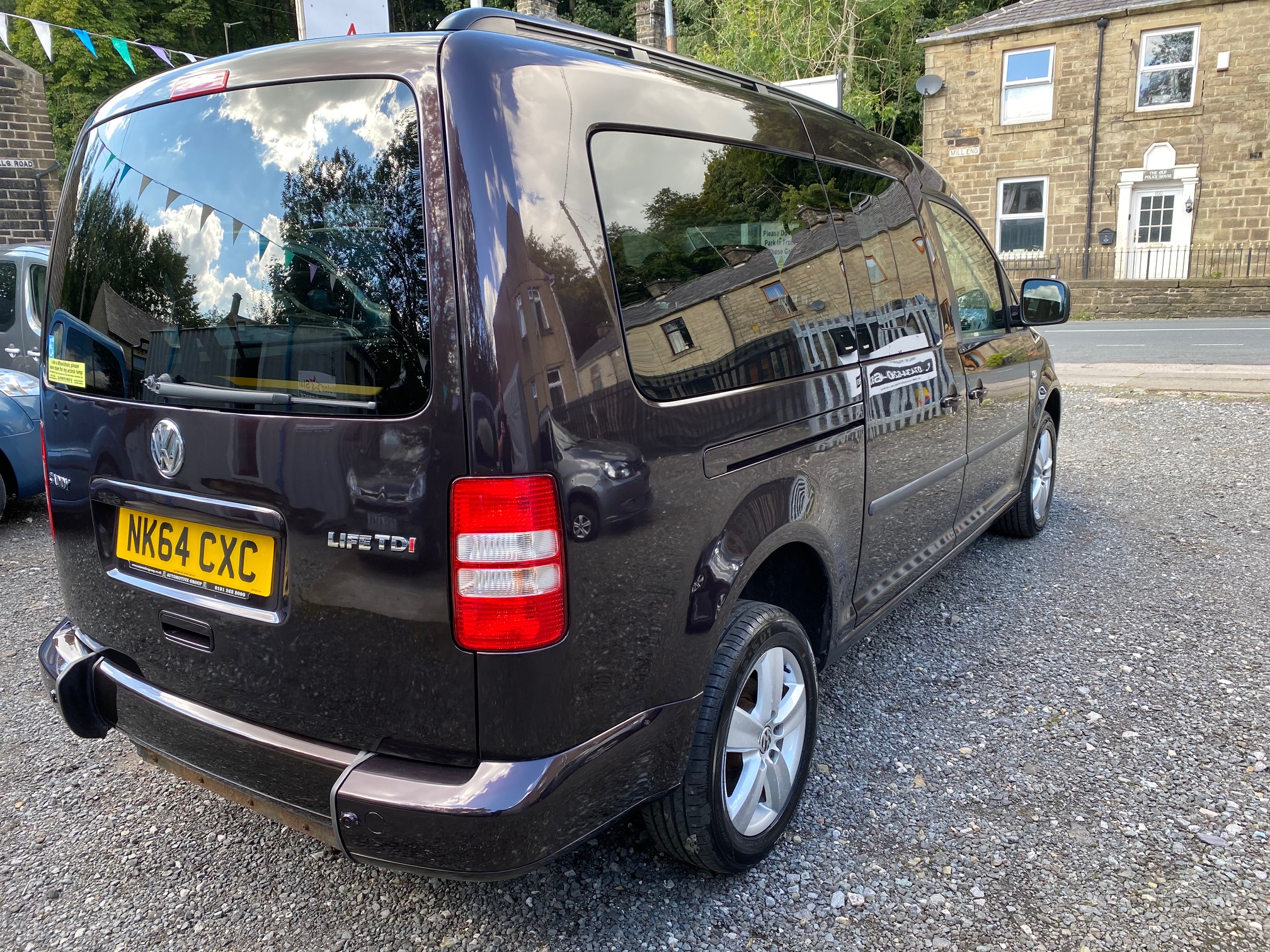 2014 VW Caddy Maxi 1.6d Wheelchair Accessible Vehicle WAV Adapted