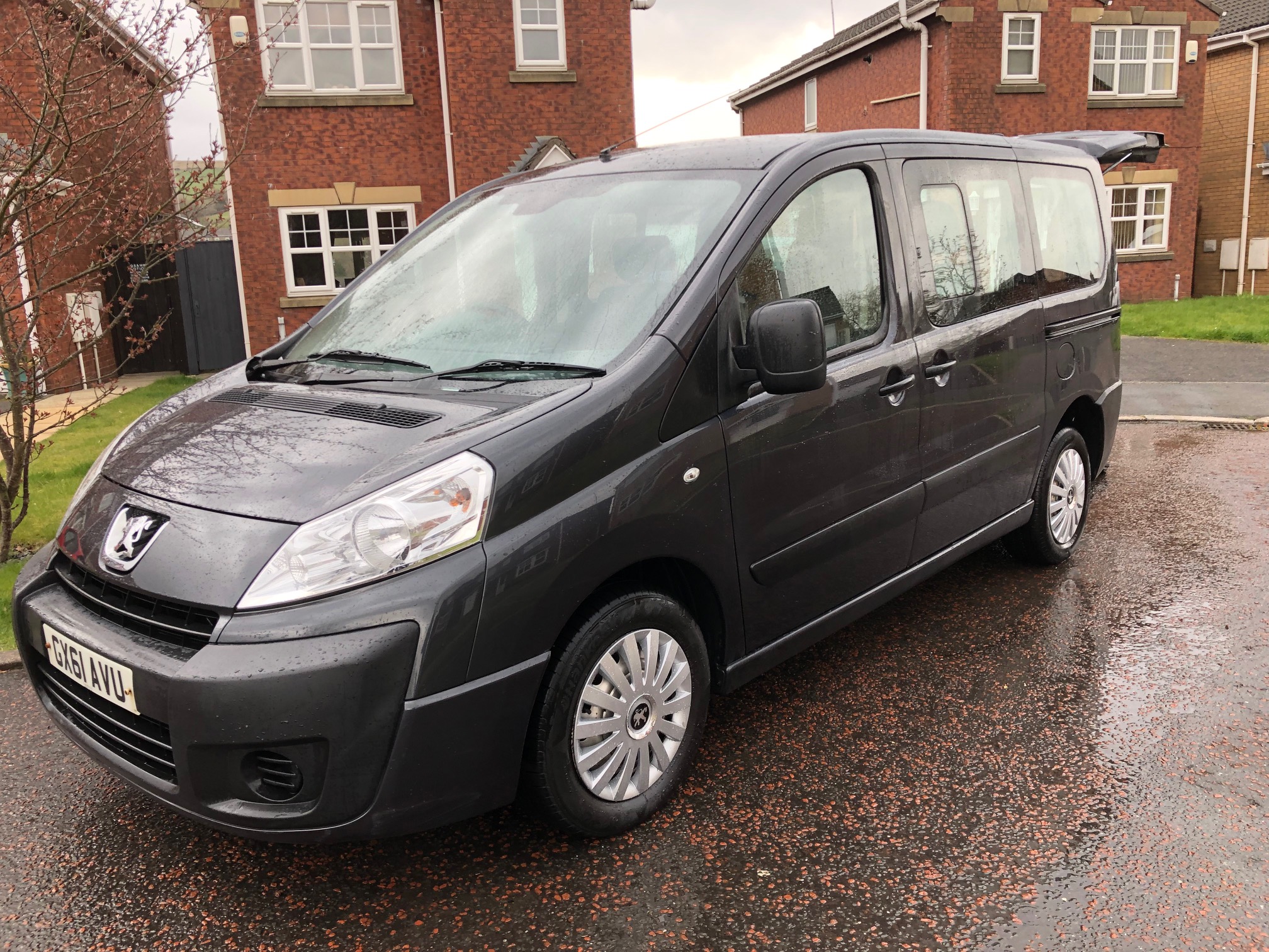 NOW SOLD - Peugeot Expert Tepee 1.6 HDI Wheelchair Accessible Vehicle